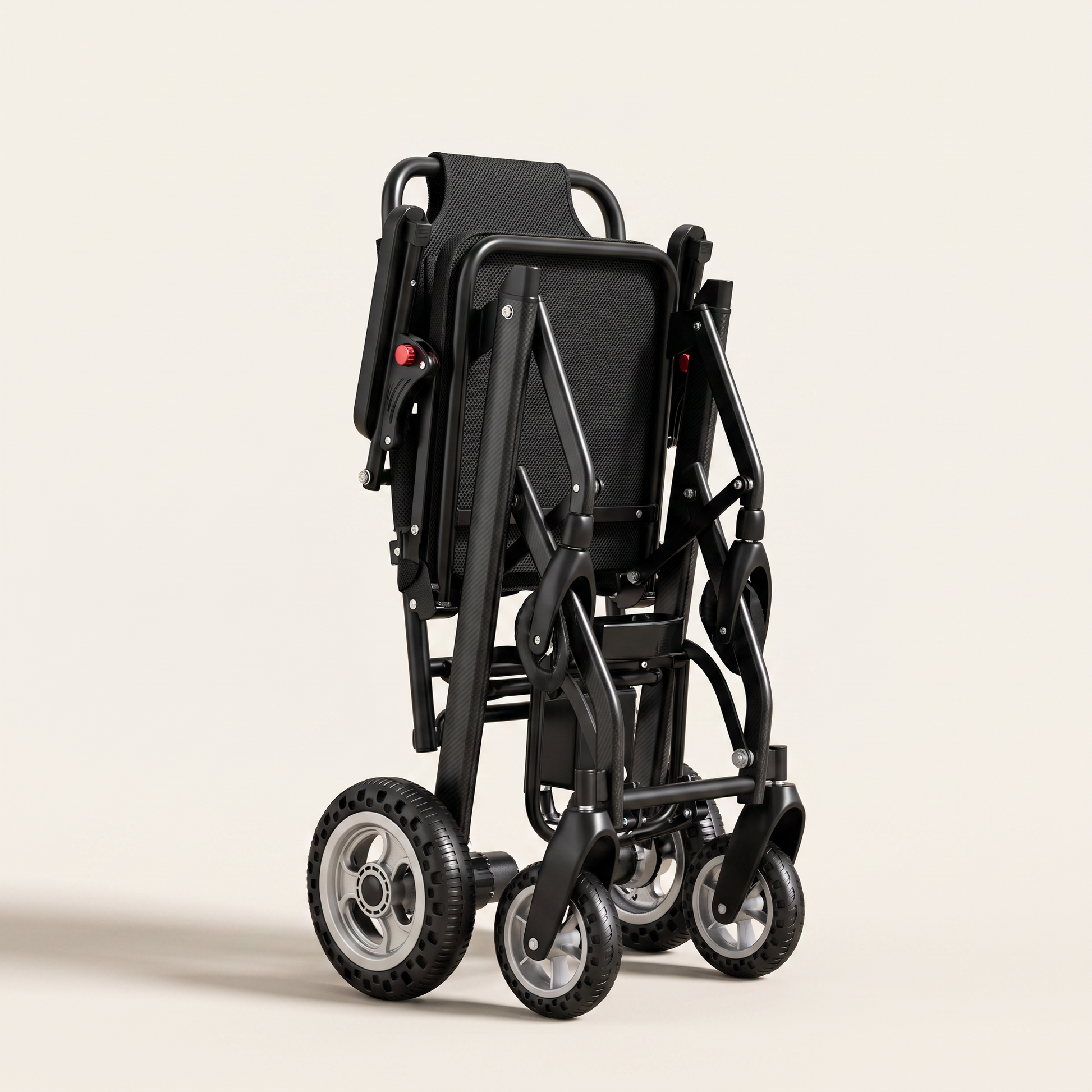 Le Airfold One entièrement plié, debout sur ses roues